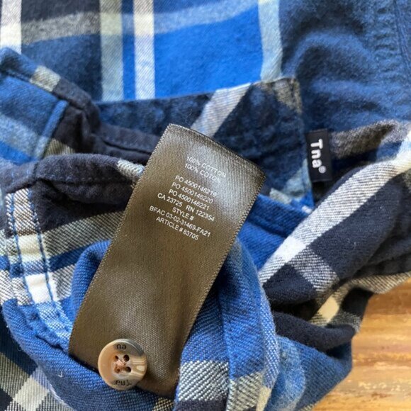 Aritzia TNA Cropped Flannel Button Up Shirt Long Sleeve Blue Plaid - Picture 5 of 7